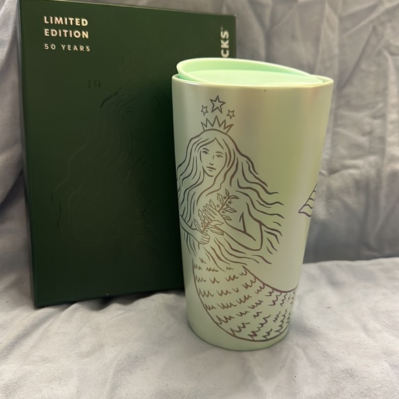 Limited Edition Starbucks ceramic mug - Picture 4 of 8